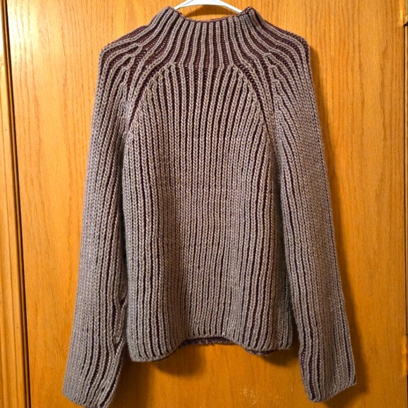 Steve Madden Terra Sweater Mulberry NWT - Picture 3 of 4